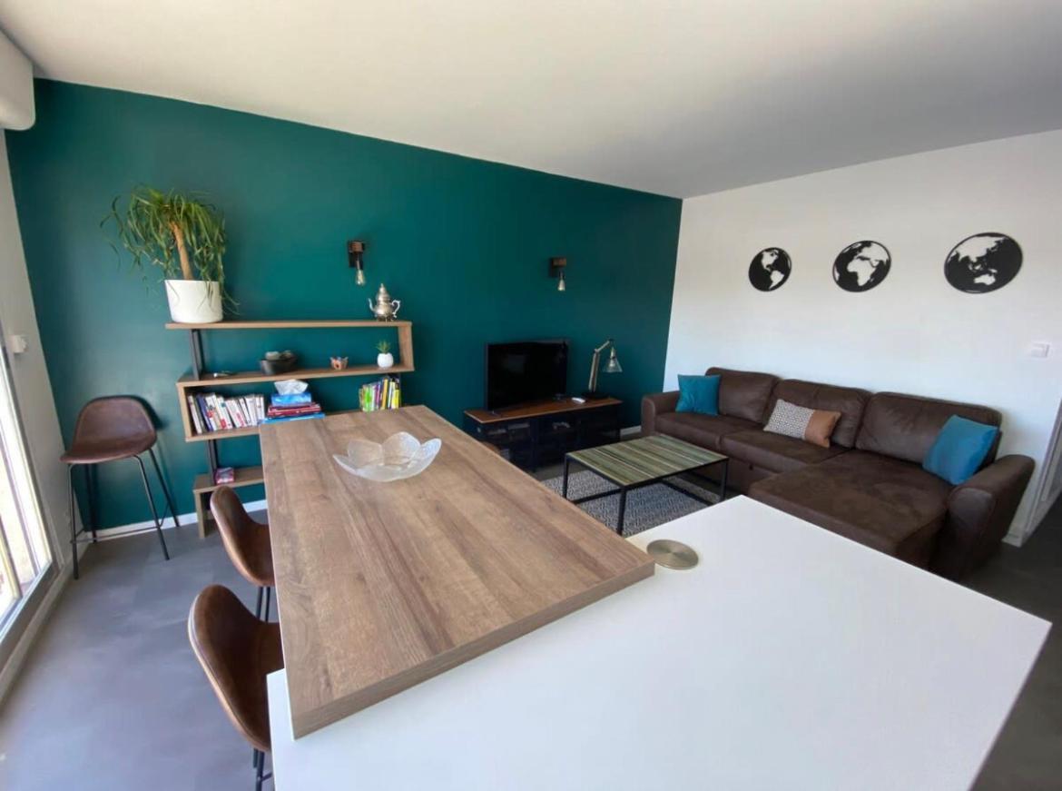 Vue Sur Les Toits De Tours Apartment Exterior photo
